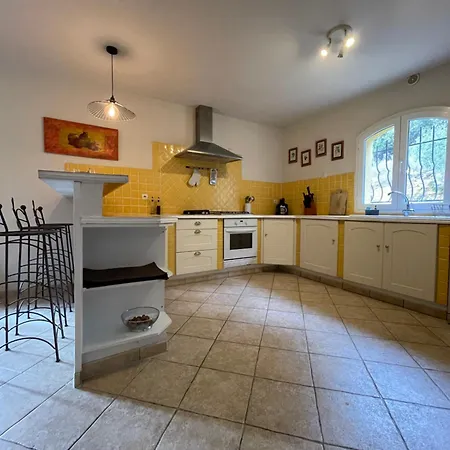 Villa Provencale 8 Personnes Ventabren